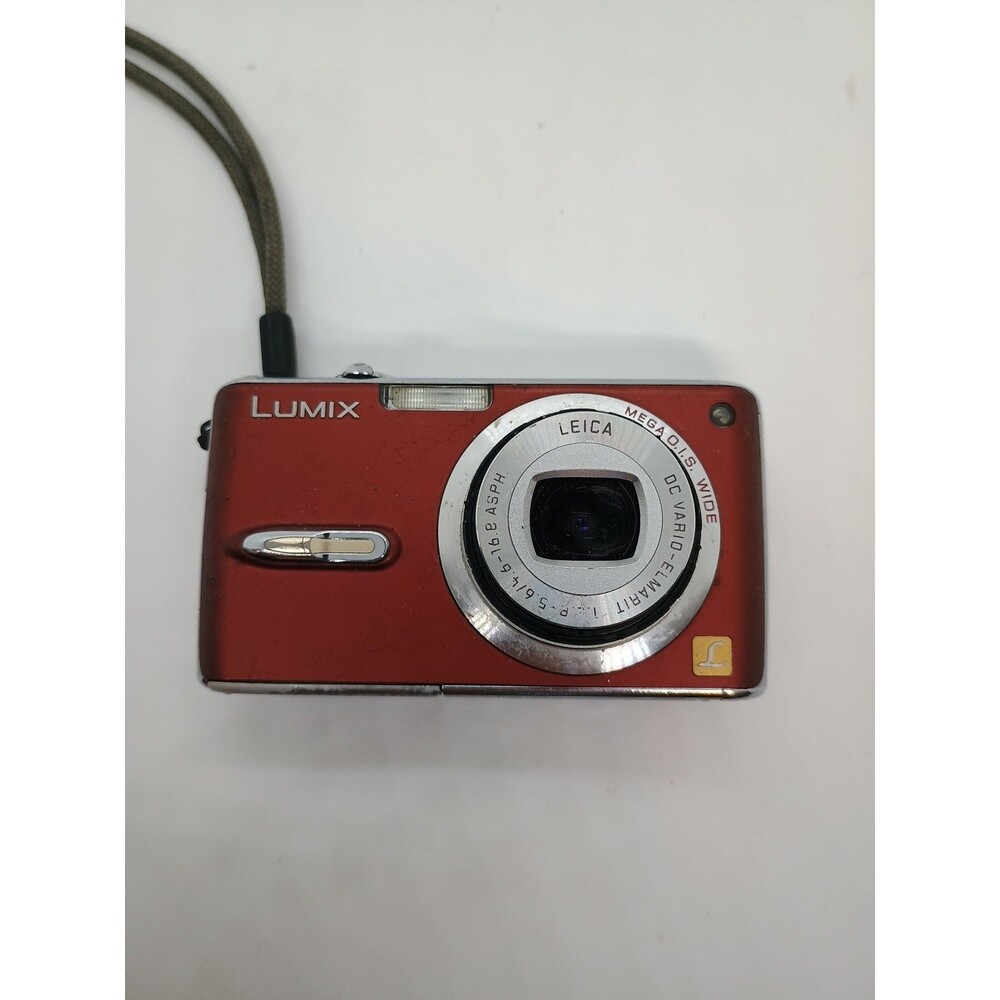 Panasonic LUMIX DMC-FX07 7.2MP Digital Camera -Black for Parts or Repair